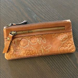 —FOSSIL— Genuine Leather Brown Wallet w/ Floral